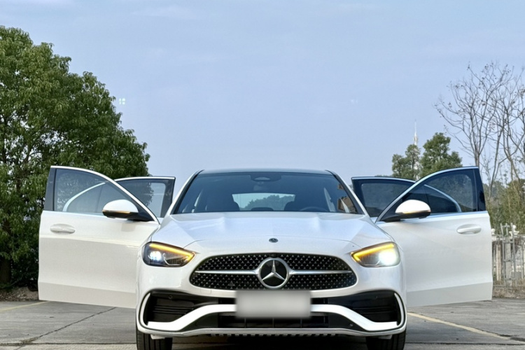 奔驰C级 2023款 C 260 L 运动版车身外观6011