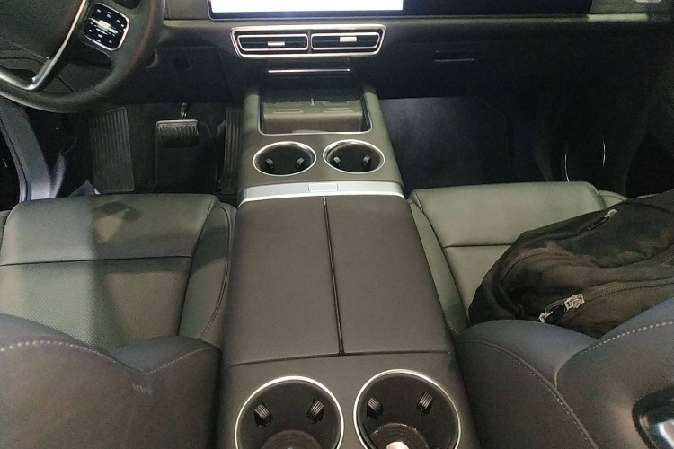 理想汽车 理想L9 2024款 Ultra局部细节18