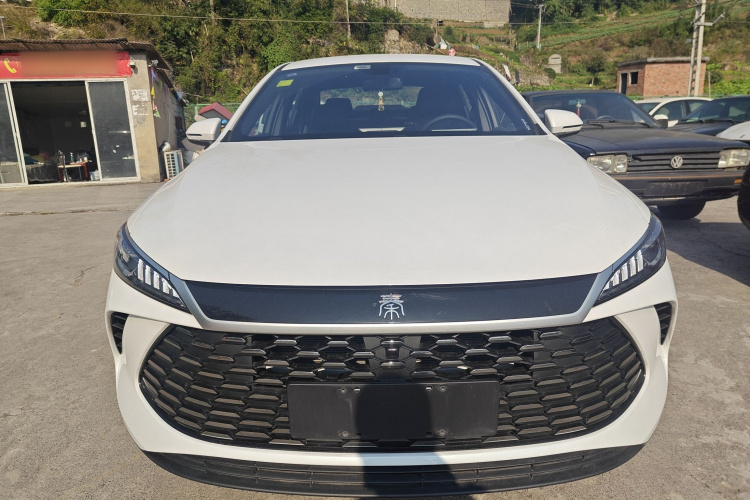 比亚迪 秦PLUS 2025款 DM-i 智驾版 55KM领先型车身外观6001