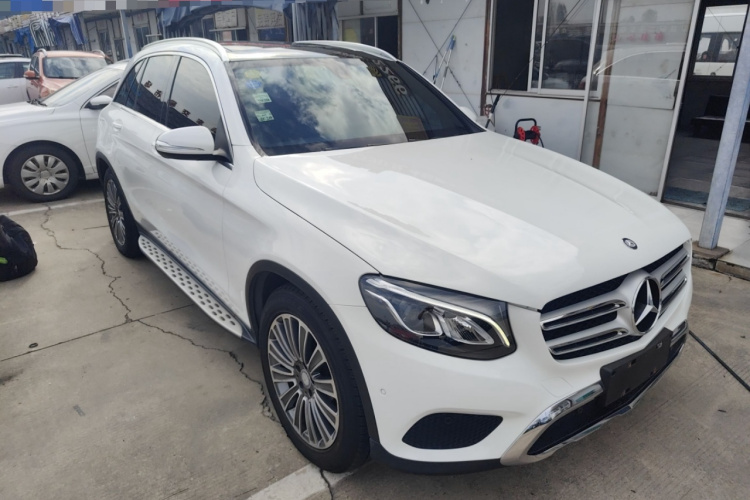 奔驰GLC 2016款 GLC 260 4MATIC 动感型车身外观3