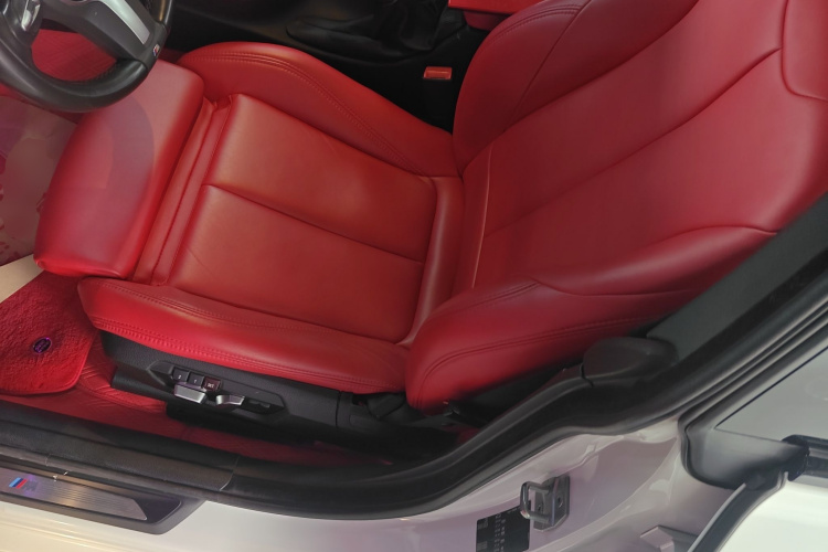 宝马3系GT 2019款 320i M运动套装局部细节19