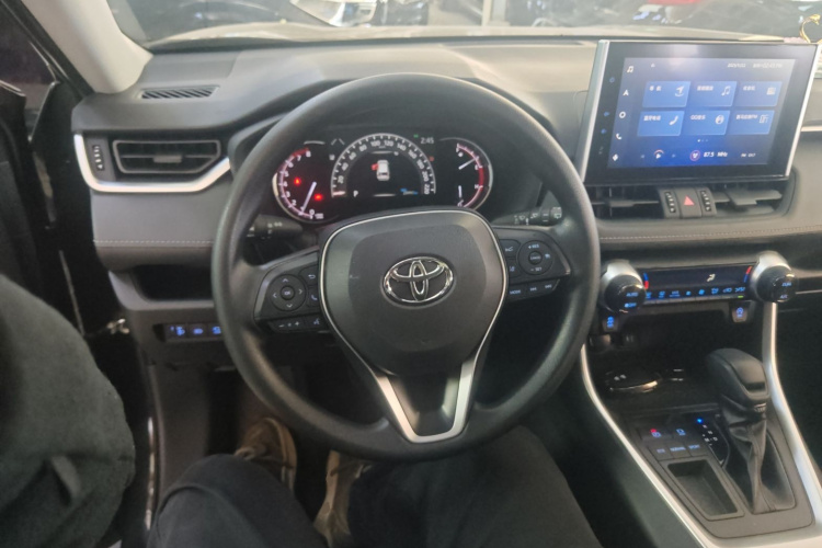 丰田 RAV4荣放 2021款 2.0L CVT两驱风尚版中控内饰13