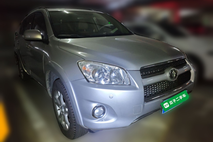 丰田 RAV4荣放 2011款 2.0L 自动豪华版车身外观6002