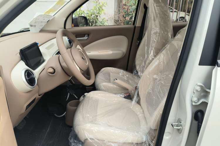 五菱汽车 宏光MINIEV 2025款 四门版 进阶款中控内饰19