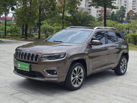 Jeep 自由光 2019款 2.0T 四驱全能版 国VI