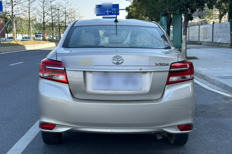 丰田 威驰 2019款 1.5L CVT创行版车身外观6005