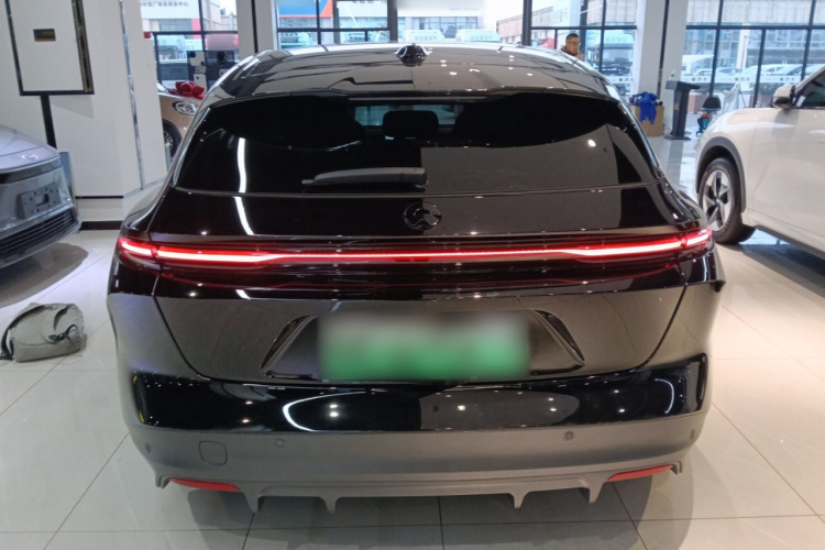 蔚来ET5T 2024款 75kWh Touring车身外观6