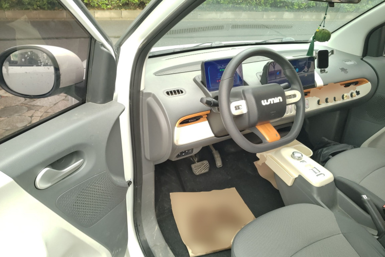 长安启源 长安Lumin 2022款 210km 香甜款中控内饰20