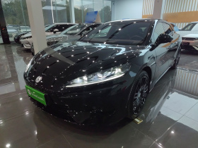 腾势Z9GT 2024款 1100四驱Ultra版