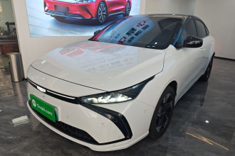 吉利几何G6 2022款 620 新趣型