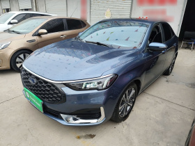 福特 福睿斯 2021款 1.5L 自动钻石版