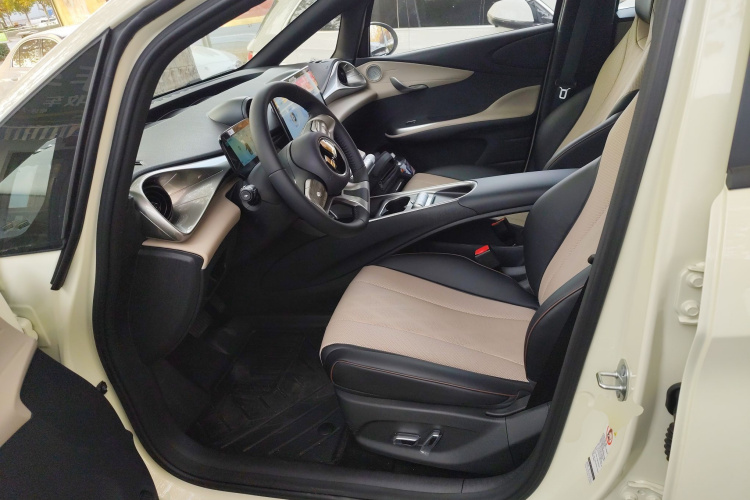 比亚迪 海豚 2025款 420km 自由版局部细节19