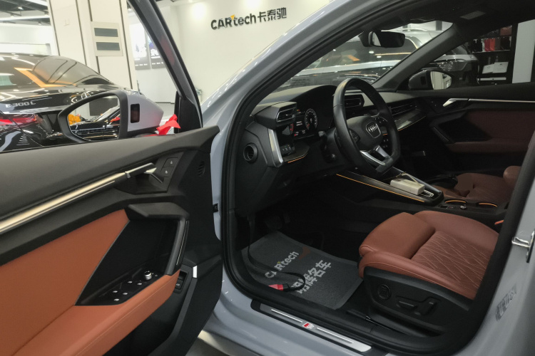 奥迪A3 2025款 A3L Limousine 35TFSI 飞驰尊享型 +豪华臻选包中控内饰20