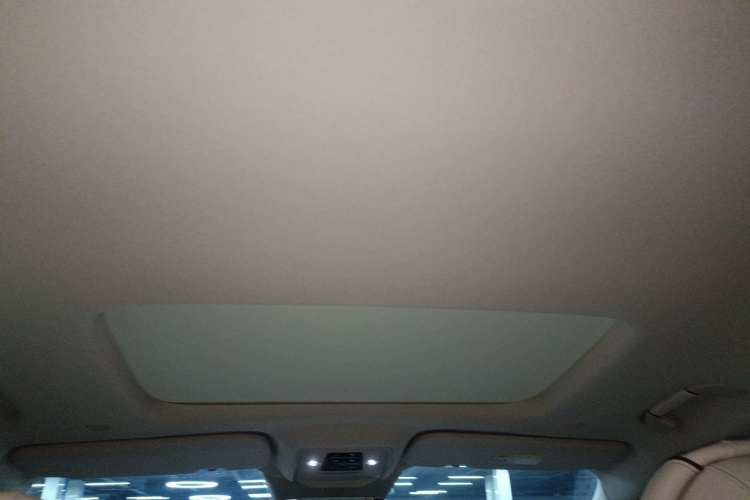 腾势D9 2024款 DM-i 980 四驱尊贵型中控内饰22