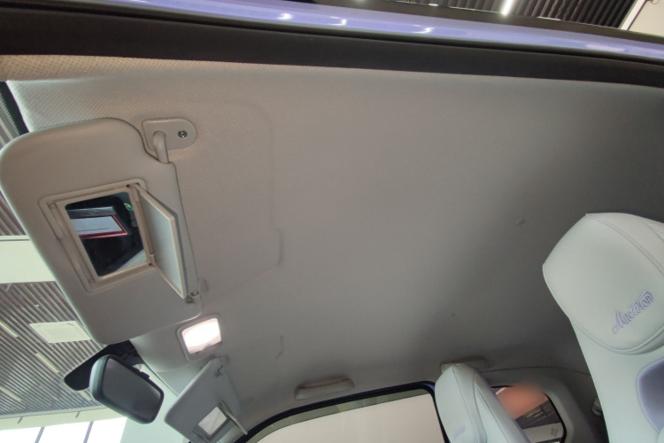 五菱汽车 宏光MINIEV 2022款 马卡龙缤纷款 磷酸铁锂中控内饰22