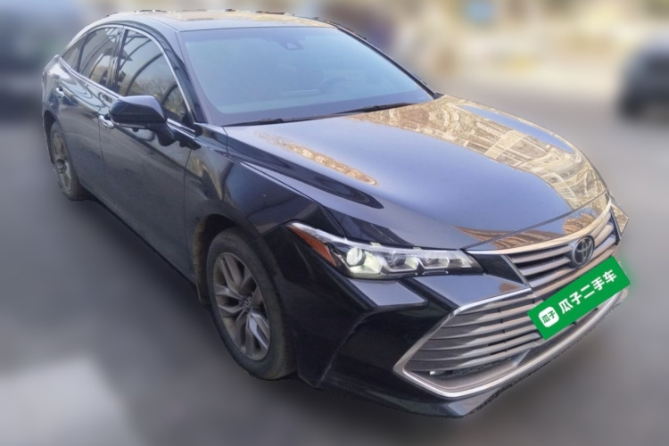 丰田 亚洲龙 2021款 2.5L 豪华版车身外观3
