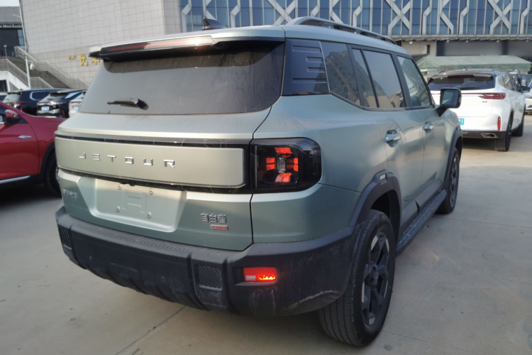 捷途自由者 2025款 2.0TD 自动XWD征服车身外观7