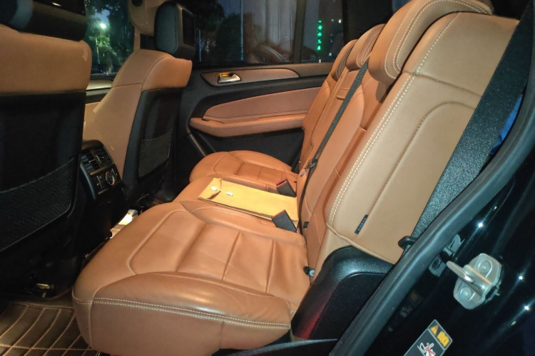 奔驰GLS 2017款 GLS 400 4MATIC豪华型中控内饰7004