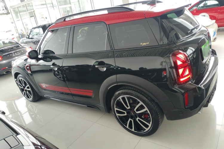 MINI JCW COUNTRYMAN 2021款 2.0T JOHN COOPER WORKS ALL-IN车身外观4