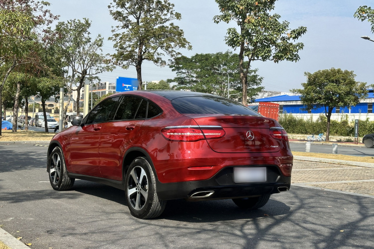 奔驰GLC轿跑 2017款 GLC 200 4MATIC 轿跑SUV车身外观6006