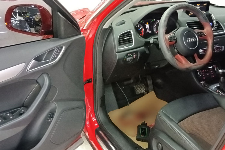 奥迪Q3 2016款 30 TFSI 时尚型中控内饰20