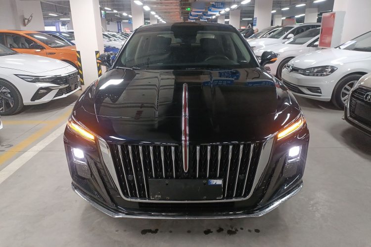 红旗H5 2024款 1.5T DCT智联旗韵版车身外观2