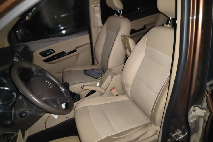 五菱汽车 五菱宏光 2015款 1.5L S1舒适国V局部细节19