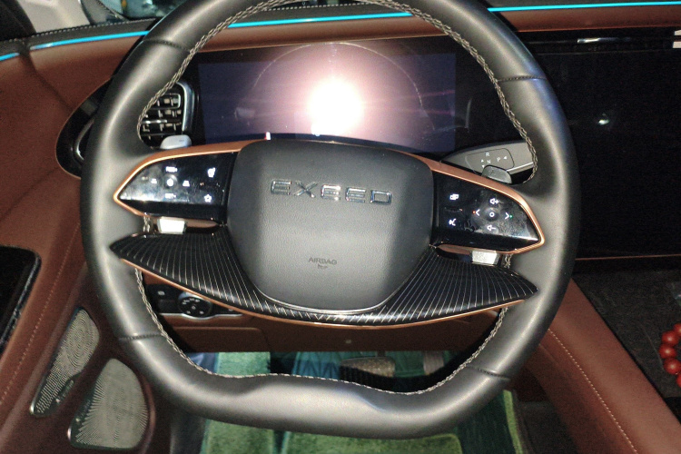 星途揽月 2023款 400T 四驱星尊版 6座中控内饰13