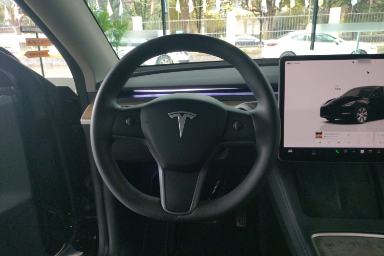 特斯拉 Model Y 2022款 改款 后轮驱动版局部细节13