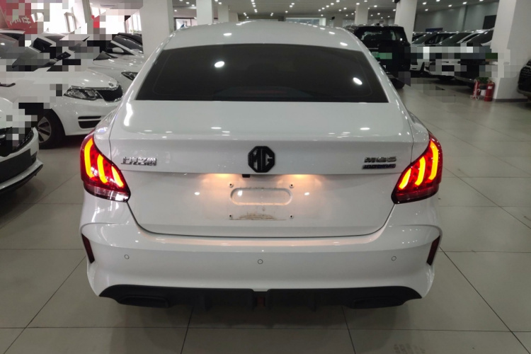 名爵 MG5 2023款 180DVVT 手动风尚版车身外观6004