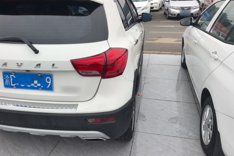 哈弗H1 2015款 1.5L AMT尊贵型车身外观6006