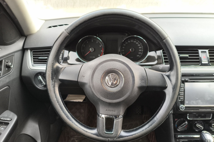 大众 宝来 2013款 1.4T 自动舒适型中控内饰13