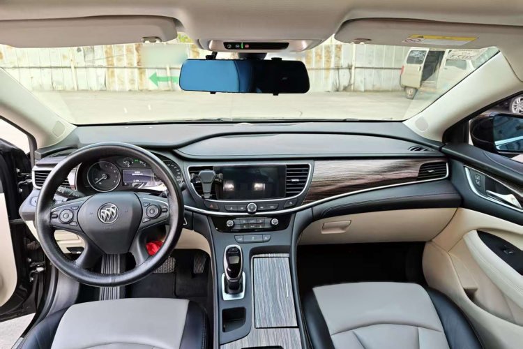 别克 君越 2019款 28T 精英型中控内饰7001