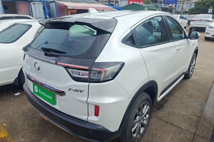 思铭 东风本田X-NV 2020款 电掣版车身外观7