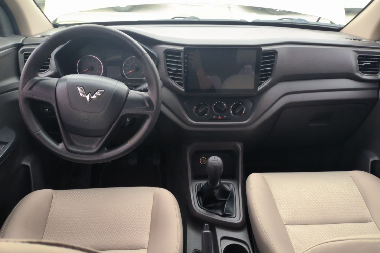 五菱汽车 五菱宏光V 2019款 1.5L基本型L2B中控内饰7002