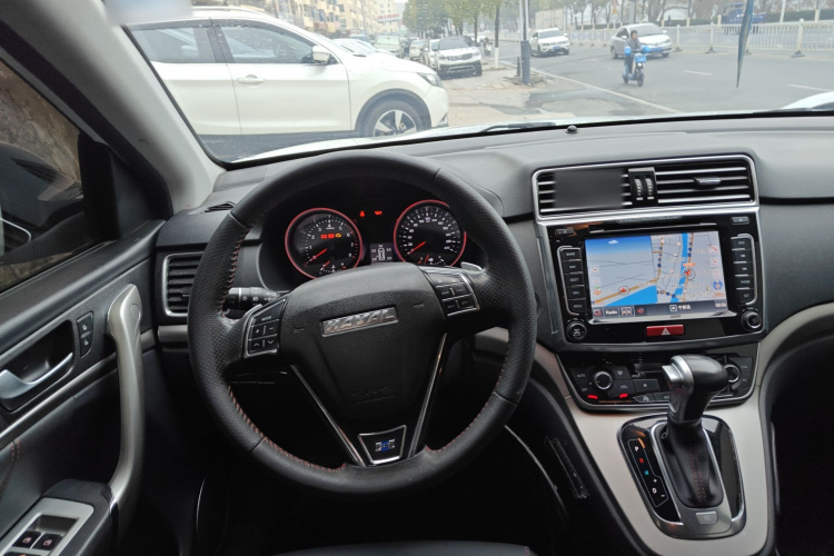 哈弗H6 2017款 蓝标 运动版 1.5T 自动两驱尊享型中控内饰13