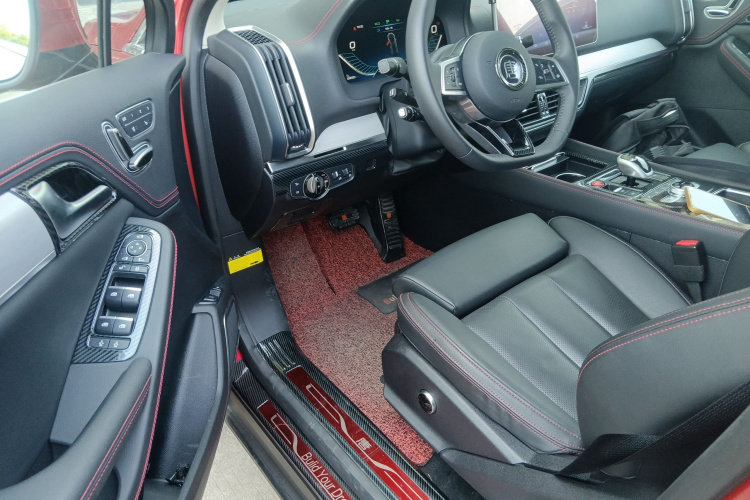 比亚迪 唐新能源 2018款 DM 2.0T 全时四驱智联创世版 7座 国V中控内饰20