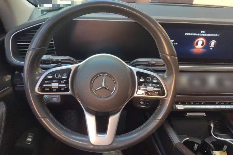 奔驰GLE 2020款 改款 GLE 350 4MATIC 时尚型中控内饰13