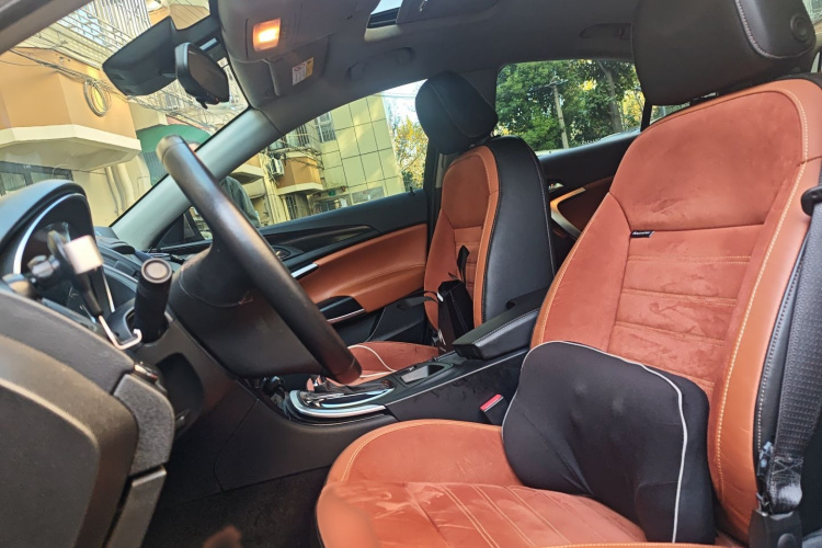 别克 君威 2015款 1.6T 精英技术型局部细节19