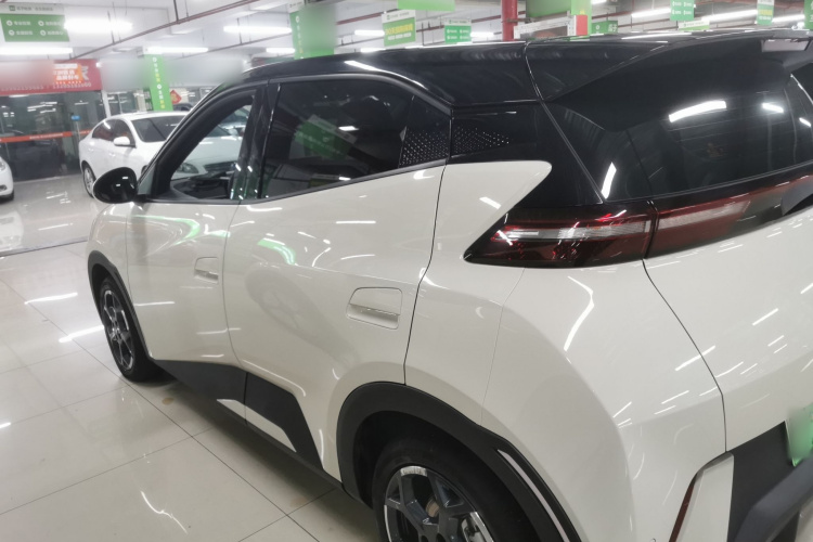 比亚迪 海鸥 2025款 405km 飞翔版车身外观4