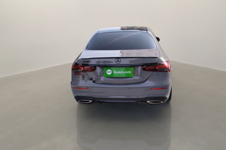 奔驰E级(进口) 2021款 改款 E 300 运动版车身外观6