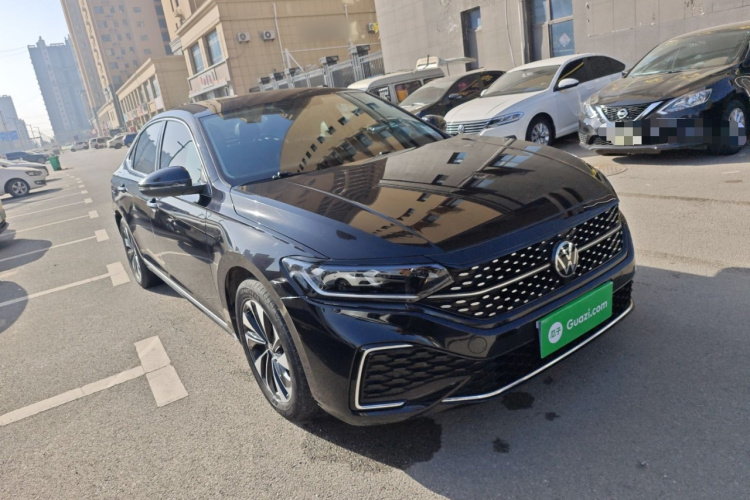 大众 帕萨特 2022款 330TSI 星空精英版车身外观3