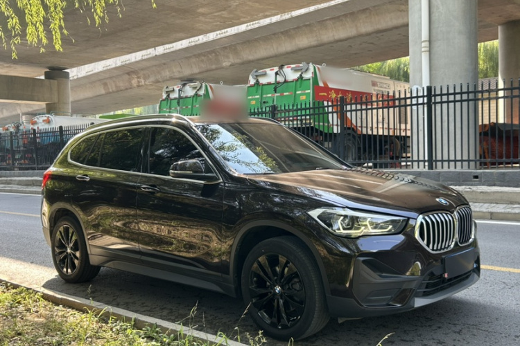 宝马X1 2020款 sDrive20Li 时尚型车身外观6006