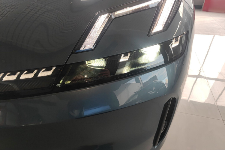 领克08 EM-P 2025款 245km 超长续航Halo局部细节36