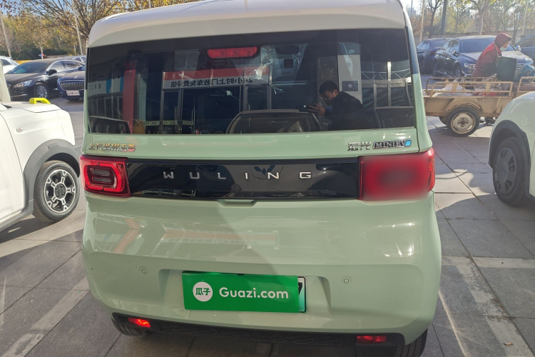 五菱汽车 宏光MINIEV 2021款 马卡龙时尚款 磷酸铁锂车身外观6