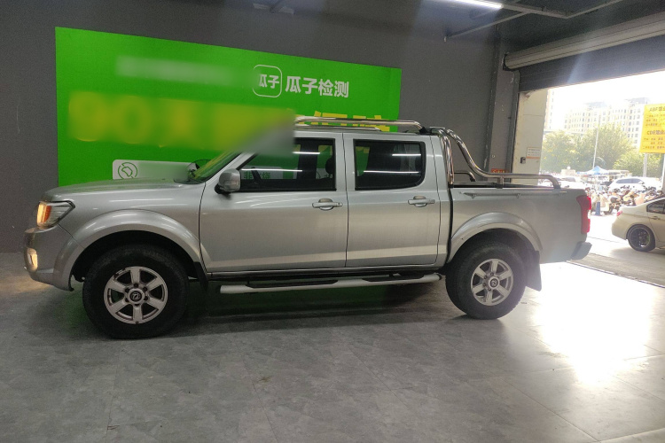 东风 锐骐 2019款 2.4L汽油国VI两驱标准型标箱2TZD车身外观6003