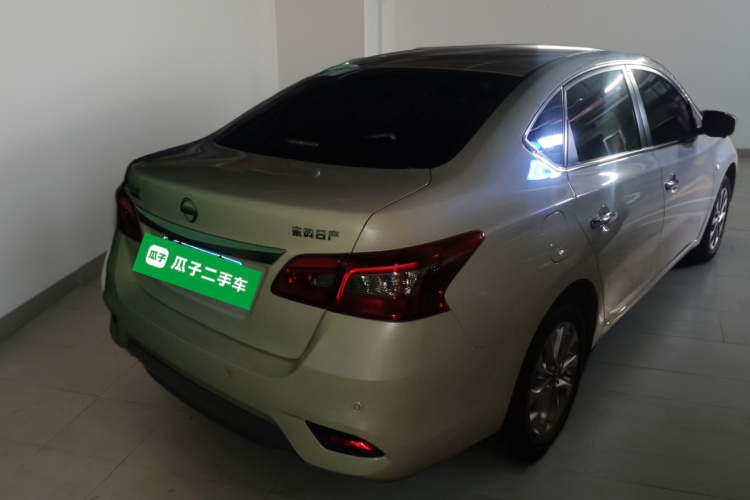 日产 轩逸 2022款 经典 1.6XE CVT舒适版车身外观7