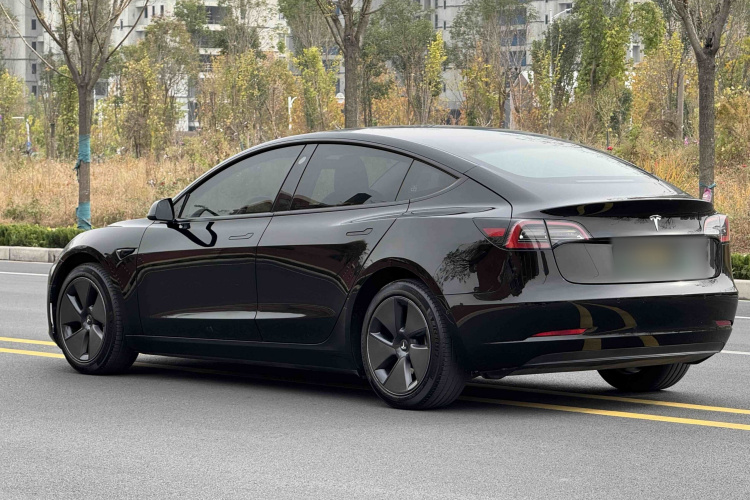 特斯拉 Model 3 2022款 后轮驱动版车身外观6005