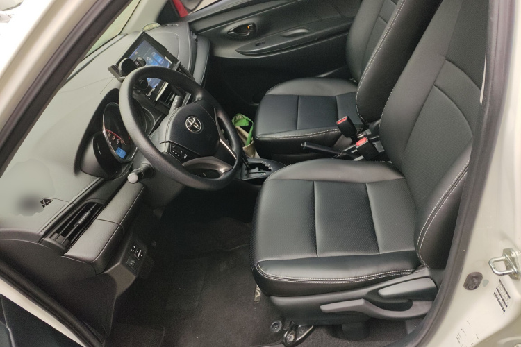 丰田 威驰 2021款 1.5L CVT创行版中控内饰19