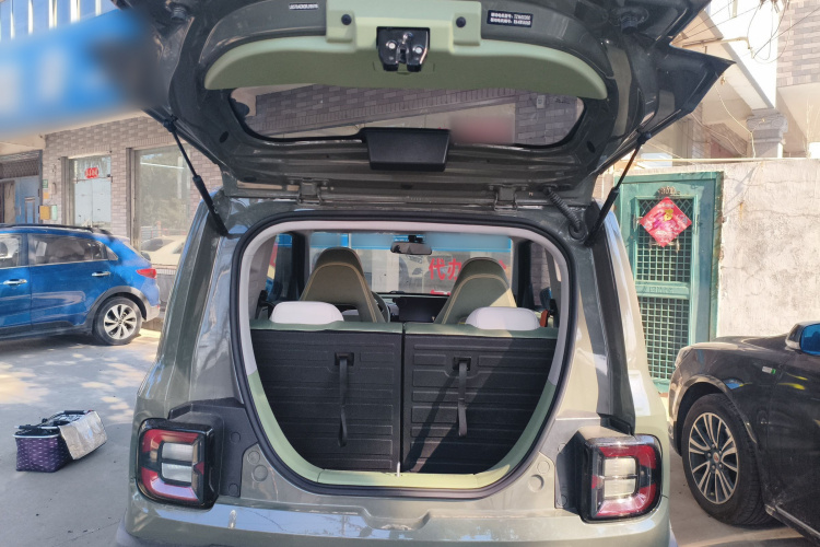 吉利银河 2025款 210km 熊猫骑士机舱底盘23